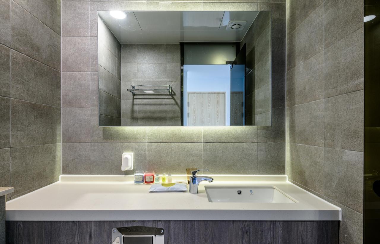 Thira Hotel Seogwipo Exterior photo
