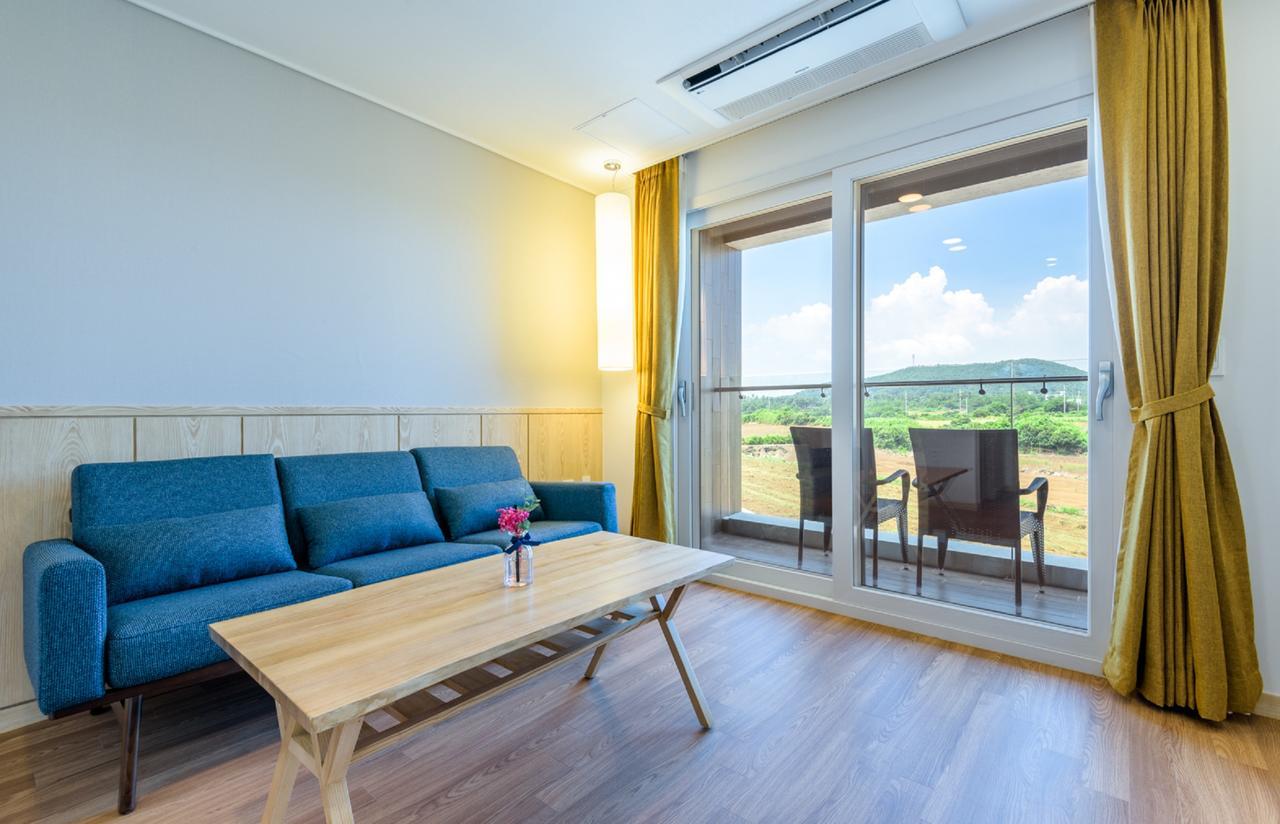 Thira Hotel Seogwipo Exterior photo